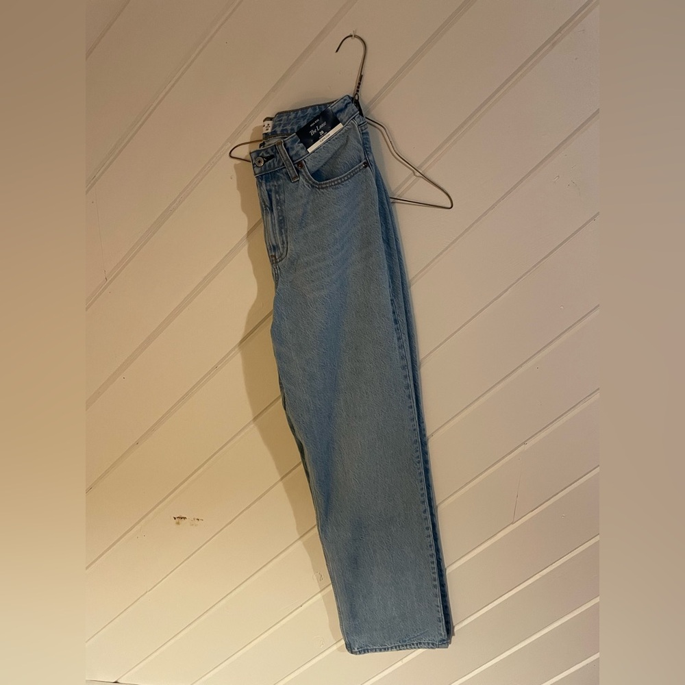 Abercrombie & Fitch Light Blue Curve Love High Rise Loose Jeans